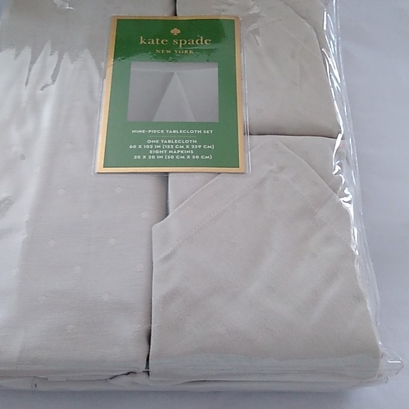 Kate Spade Soft Gold Larabee Dot Tablecloth + 8 Napkins, 9pc Set - Picture 4 of 7